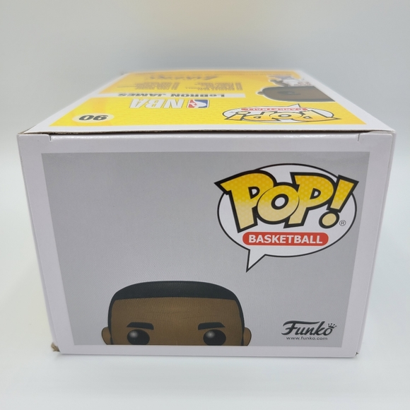 Funko Pop! / LeBron James / L.A. Lakers / #90 - Picture 9 of 11